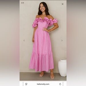 Elegant Pink Off-Shoulder Maxi Dress